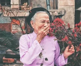 So cool! 103-year-old grandmother gets her first tattoo