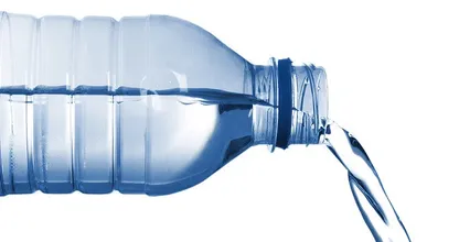 Zo blijft je flesje water urenlang koud! Dit moet je proberen, want zo simpel kan het zijn!