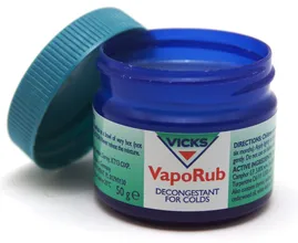 Vicks VapoRub scheint ein echtes Wundermittel zu sein! Und das nicht nur bei einer Erkältung. Wow.