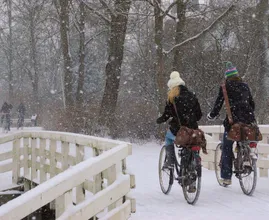 5 tips om zonder kleerscheuren door de sneeuw te fietsen