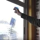 Ist es bei dir im Haus zu kalt? Klebe dann DAS hier auf deine Fenster und es wird direkt wärmer! Das funktioniert wirklich gut!