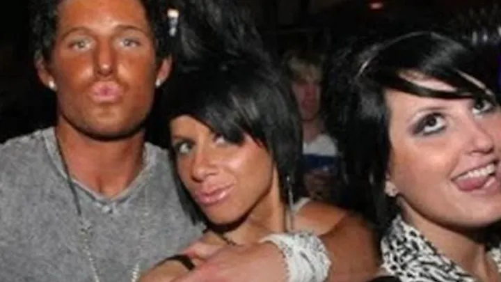 Les 19 photos les plus folles prises en boîtes de nuit qui vous feront rire à chaque fois