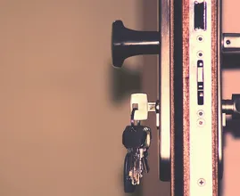 4 tips voor wanneer je jezelf buitengesloten hebt zonder sleutels