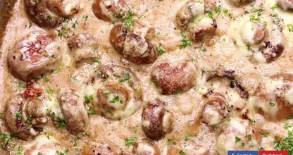 Rezept: sahnige Champignon Käsesoße mit Knoblauch und Speck