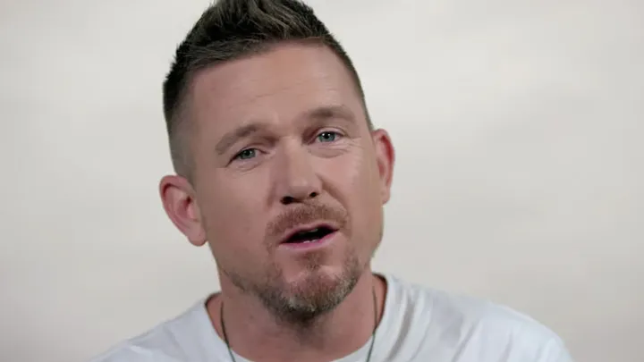 Johnny de Mol deelt heuglijk nieuws