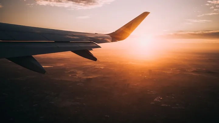 Zo vliegt een geniale 19-jarige zijn hele leven gratis de wereld over met United Airlines! Cool!