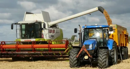 De gemeente Oldebroek haalt omgekeerde vlaggen weg die symbool staan in boerenprotest