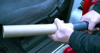 Du verwendest noch keine leere Papierrolle zum Staubsaugen im Auto? Dann verpasst du tolle Tricks.