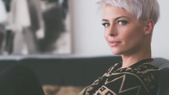 Grijs haar kan heel mooi zijn! Met deze tips rock jij de grijze look!