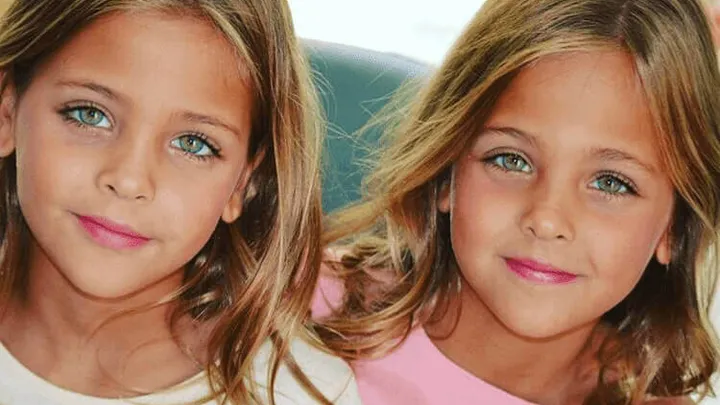 É assim que as gêmeas mais bonitas do mundo se parecem hoje.