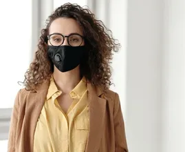 Goed nieuws voor brildragers: drie keer minder kans op coronabesmetting 