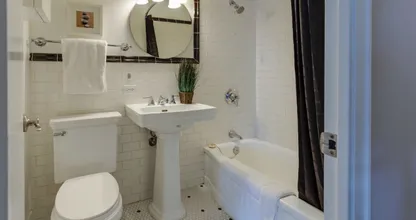 Deze gewoontes in de badkamer zijn het irritantst