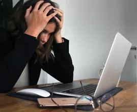 Vakantie voorbij, stress keert terug: zo ga je om met prestatiedruk