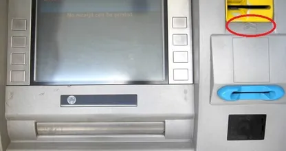 Opgelet! Zo herken je een vervalst pinautomaat voordat 'ie je geld steelt!
