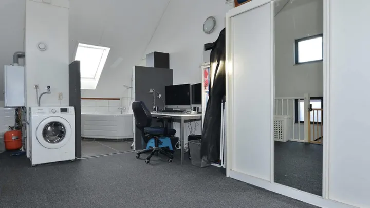 Die verrücktesten und schrägsten Wohnungsangebote im Internet! So ein Appartement kann man doch nicht ernsthaft anbieten?!