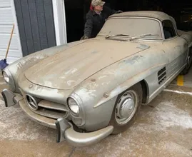Oude Mercedes-Benz staat 40 jaar in de schuur en is nu 1 miljoen dollar waard