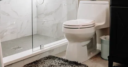 Kun je je wc-matje beter wegdoen?