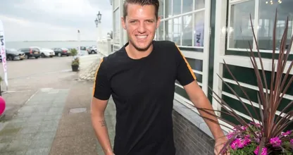 Kees Tol deelt verbluffende transformatie op Instagram