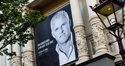 Royce de Vries doet na overlijden Peter voor het eerst zijn verhaal