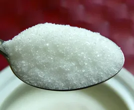Veja por que você deve polvilhar açúcar em seu jardim