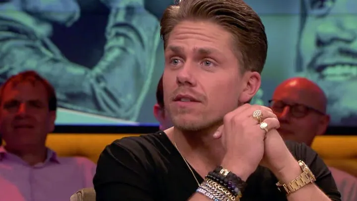 André Hazes openhartig over relatie met familie: ‘Mijn vader was nog minder thuis dan ik’