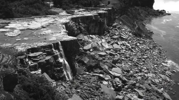 Découverte incroyable après l'assèchement des chutes du Niagara en 1969