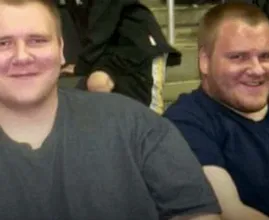 Uau: Esses irmãos gêmeos perderam 155 kg juntos e eles parecem incríveis