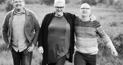 Riejanne heeft een relatie met twee mannen: "Doordeweeks slaap ik bij Bas, in het weekend bij Ad"
