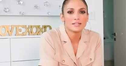 12 pictures demonstrating that J.Lo can’t possibly be 51 years old