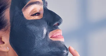 Huidspecialisten waarschuwen: 'Dit gezichtsmasker trekt de beschermlaag van je huid'