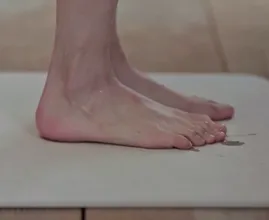 Dit is hoe vaak je je badmat schoon zou moeten maken