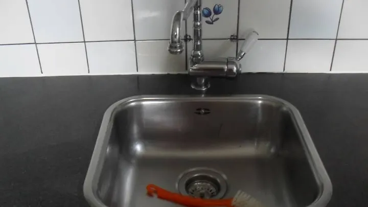 Verklaar de oorlog aan roest in je gootsteen... met deze slimme trucs is dat probleem voorgoed opgelost!
