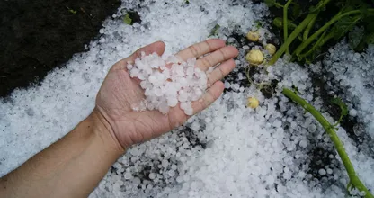 Het weer vandaag en morgen: hagel en onweer op komst