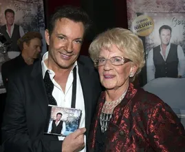 Gerard Joling vertelt openhartig over verlies moeder Janny