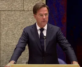 Premier Rutte geeft toe dat er fouten zijn gemaakt: ‘Maatregelen niet stevig genoeg’
