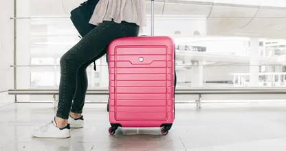 Wir packen unsere Koffer immer verkehrt: so geht es eigentlich viel leichter und schneller!
