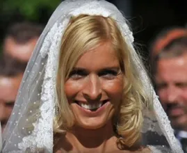 Even loeren: dit was de trouwjurk van Mariska Bauer