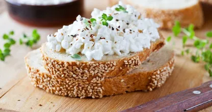 5 redenen om meer hüttenkäse te eten