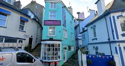 Dit huis heeft de vorm van een doodskist en dit is de bijzondere reden