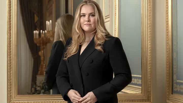 Hoera! Prinses Amalia blaast 20 kaarsjes uit