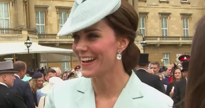 Vergiss den teuren Gesichtsreiniger: Kate Middleton verwendet diese günstige und simple Methode für ihre strahlende Haut
