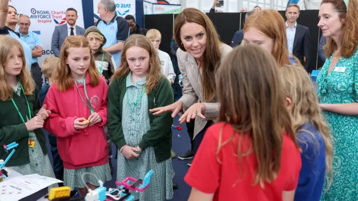 Você não vai acreditar nesses incríveis momentos de supermãe de Kate Middleton