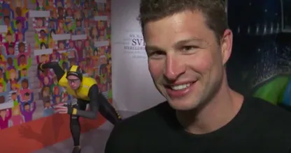 Lekker loeren: Sven Kramer onthult wassenbeeld in Madame Tussauds