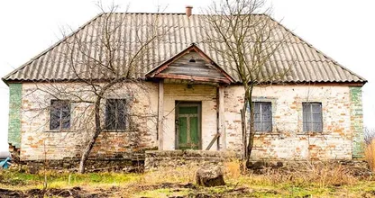 Dit huis staat al 30 jaar leeg. Wat er binnen werd gevonden is echt fenomenaal zeg!