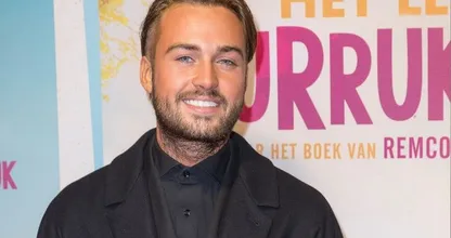 Lief: Dave Roelvink brengt bezoekje aan dakloze Jesse