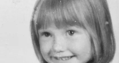 Wat een schattig meisje! Kun jij raden welke BN’er dit is?