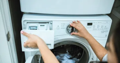 Dit is waarom je koud zou moeten wassen