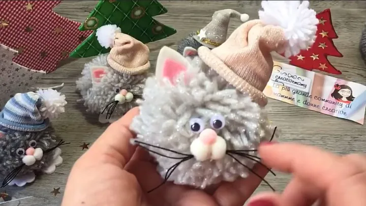 Einfacher und dekorativer Katzen Weihnachtsschmuck zum Selbermachen.