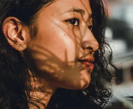 6 handy tricks to prevent shiny skin