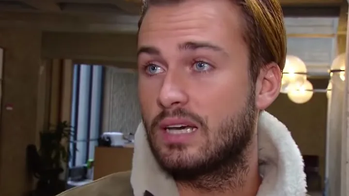 Dave Roelvink verschijnt niet op zijn rechtszaak en is vannacht gevlucht naar Spanje.. Dat moet toch niet kunnen?